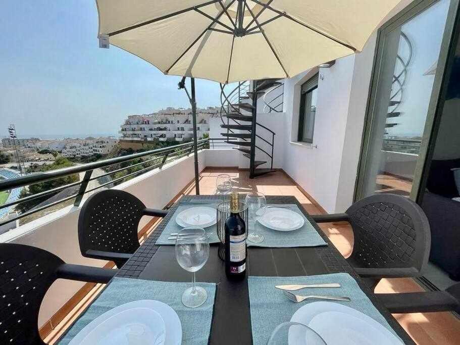 Atico Con Vistas Al Mar Y En Nerja Daire Dış mekan fotoğraf