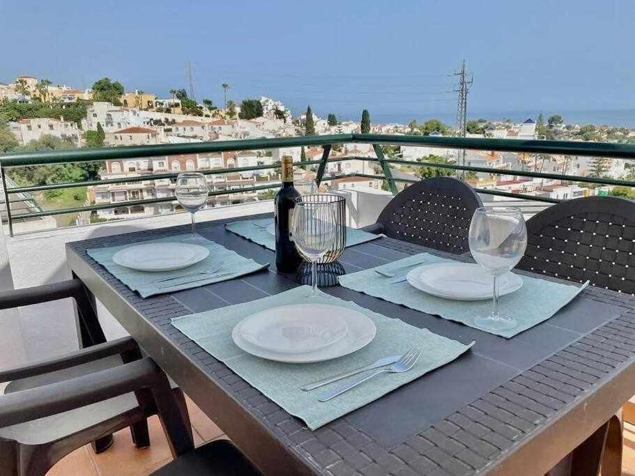 Atico Con Vistas Al Mar Y En Nerja Daire Dış mekan fotoğraf